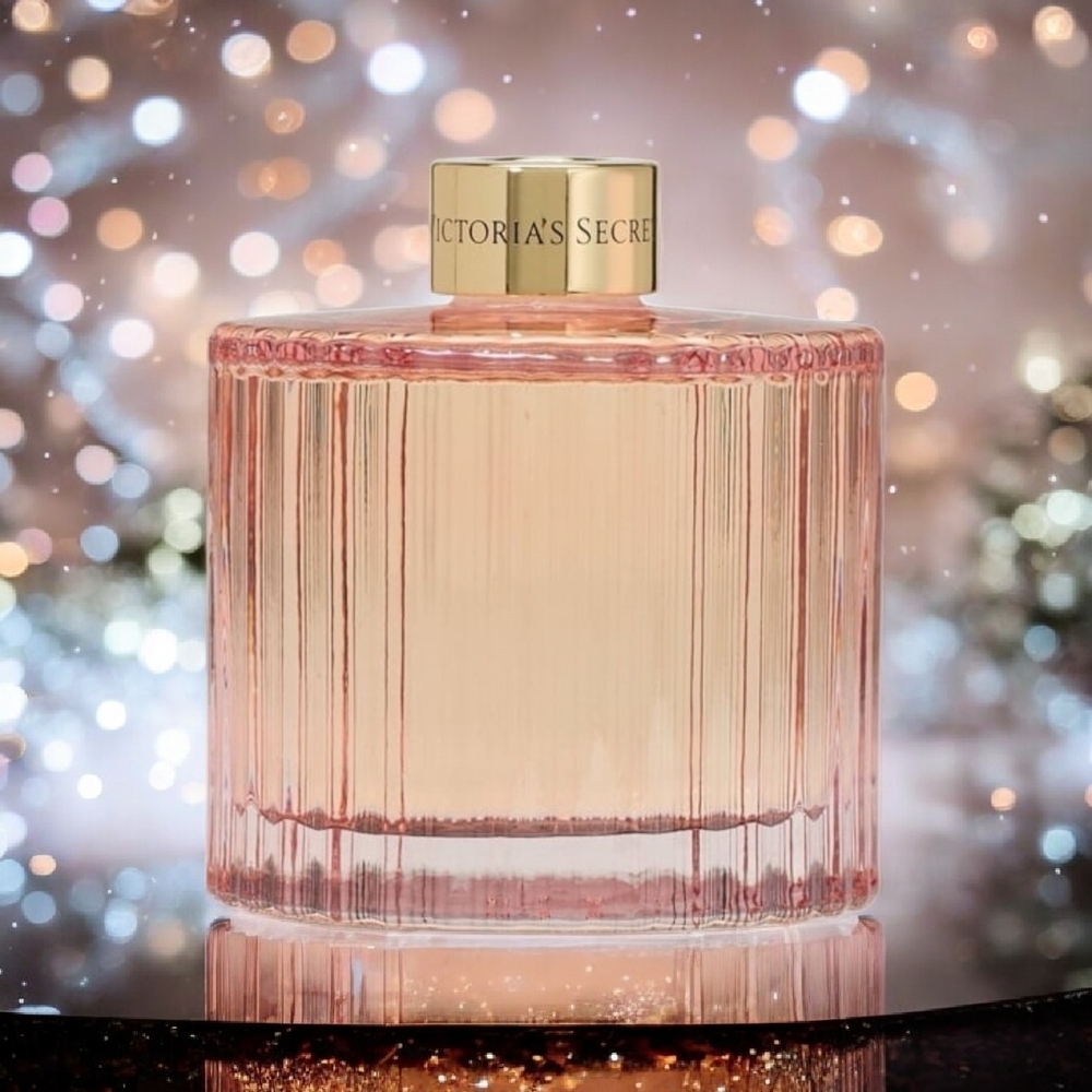 Victoria's Secret Bombshell Fragrance Diffuser- Pink and Gold - Picture 3 of 4